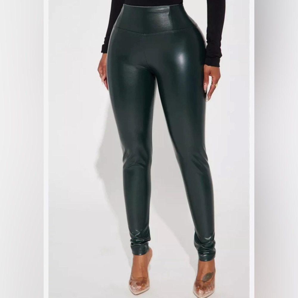 Fashion Nova Womens Faux Leather Tummy Tuck Leggings SMALL